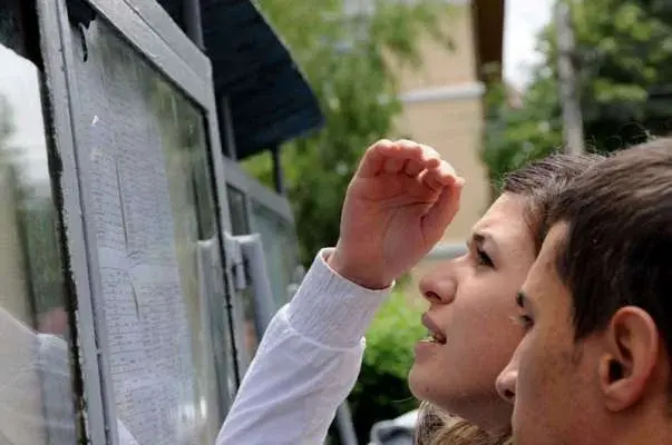 BACALAUREAT 2012, programul celor doua sesiuni!