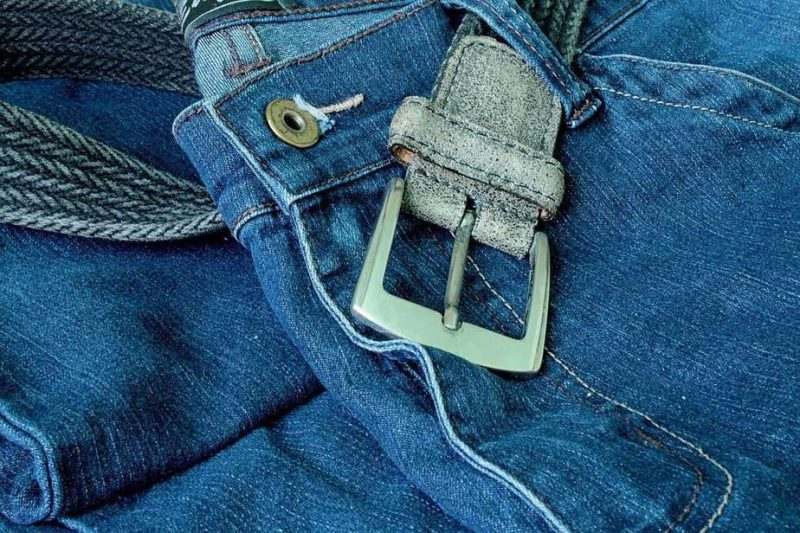 O pereche de blugi nu e niciodata in plus. Aprovizioneaza-ti magazinul cu cei mai noi blugi pentru barbati en gros!