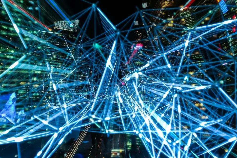 Shutterstock plătește „fotografi AI” pentru a promova generatorul său de imagini.